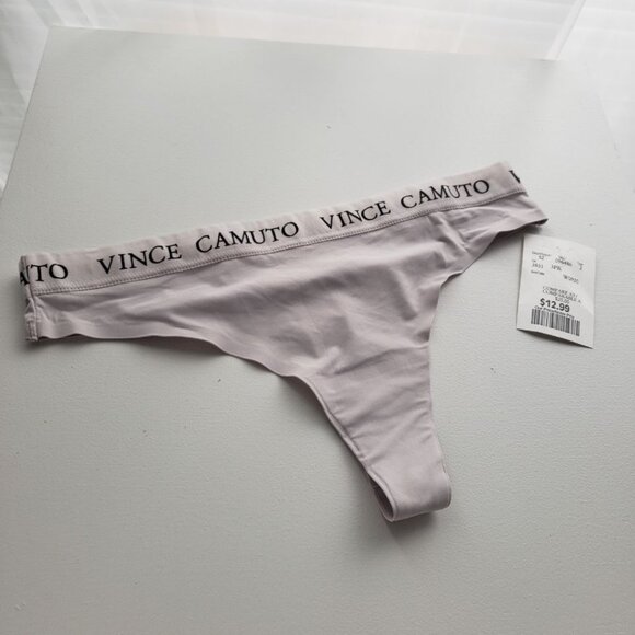 BNWT Vince Camuto thong SMALL - Picture 2 of 3